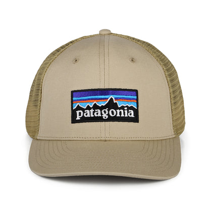 Gorra Trucker P-6 Logo de algodón orgánico de Patagonia - Beige Arena