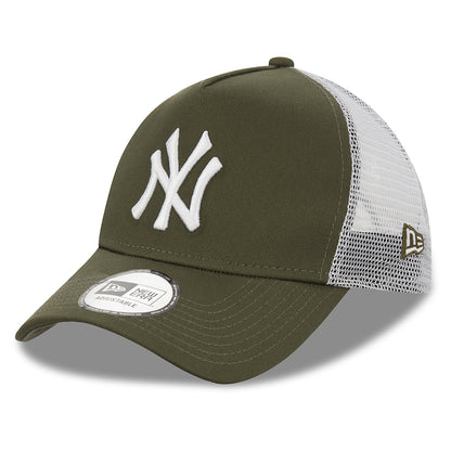 Gorra Trucker 9FORTY A-Frame MLB League Essential New York Yankees de New Era - Oliva-Blanco