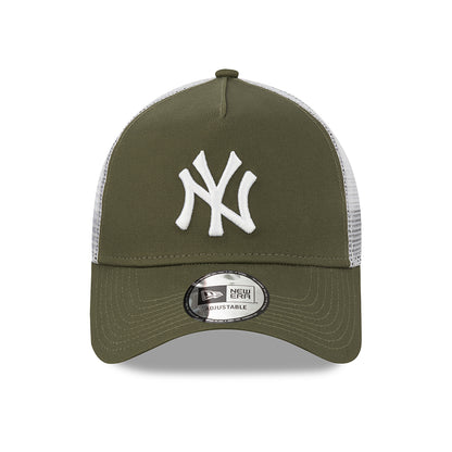 Gorra Trucker 9FORTY A-Frame MLB League Essential New York Yankees de New Era - Oliva-Blanco