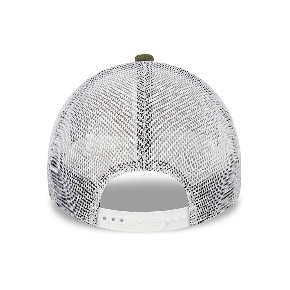 Gorra Trucker 9FORTY A-Frame MLB League Essential New York Yankees de New Era - Oliva-Blanco