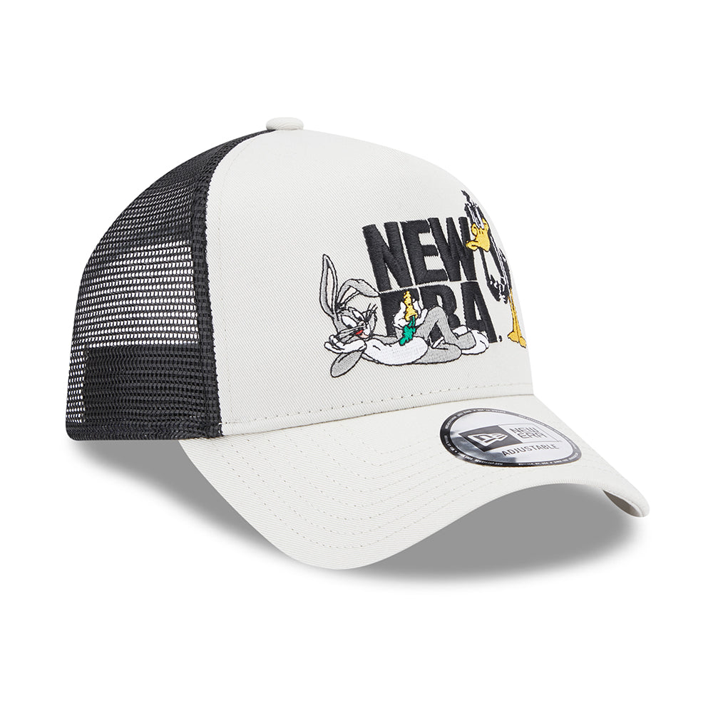 Gorra Trucker A-Frame Looney Tunes Bugs Bunny & Daffy Duck de New Era - Piedra-Negro
