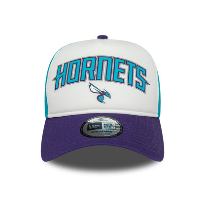 Gorra Trucker A-Frame NBA Retro Charlotte Hornets de New Era - Blanco-Morado-Verde Azulado