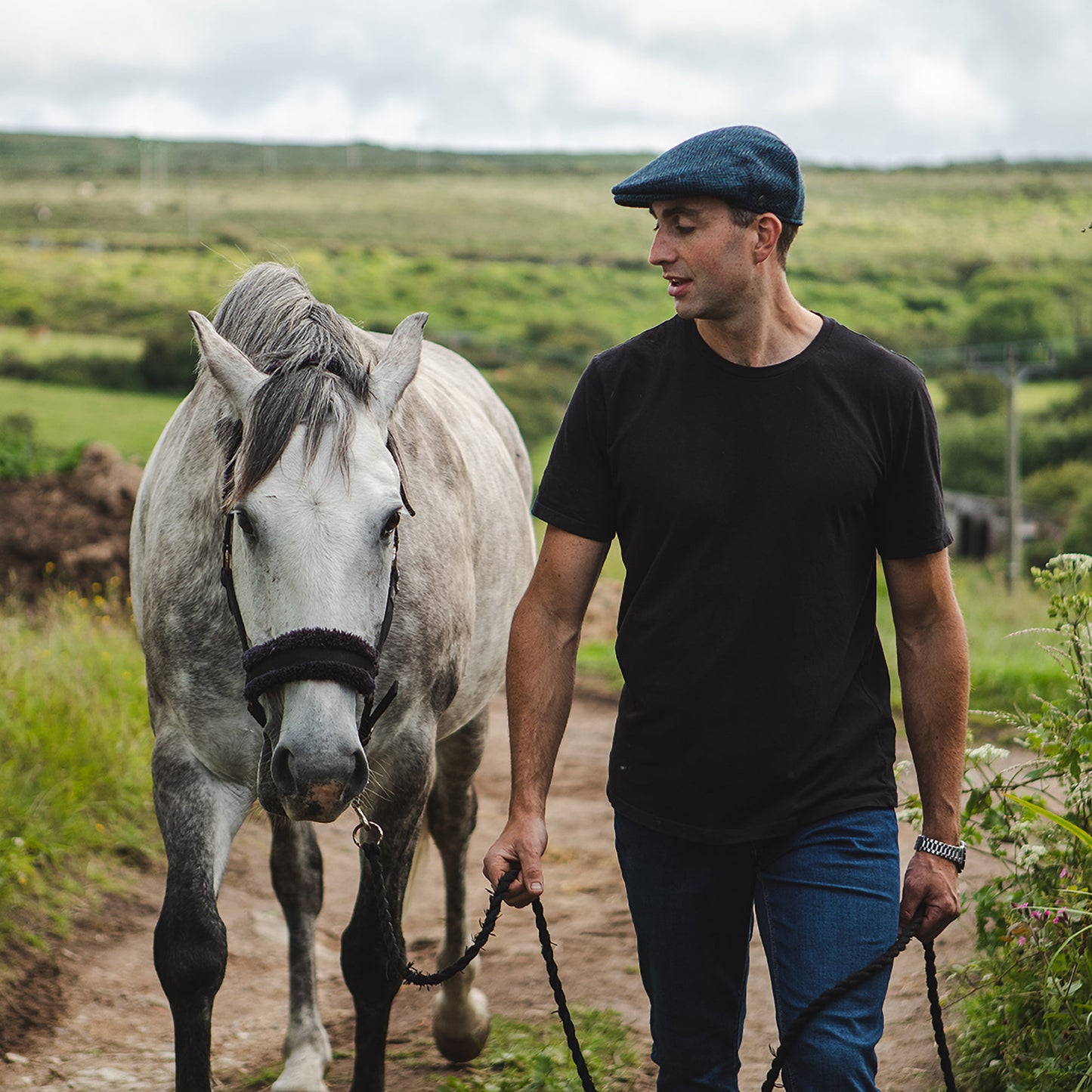 Gorra plana Brooklyn de Jaxon & James Azul Marino al por mayor