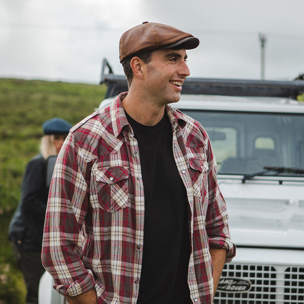 Gorra plana Fulton de piel de Jaxon & James Marrón al por mayor